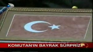 0055_bayraklari-bayrak-yapan-ustundeki-kandir