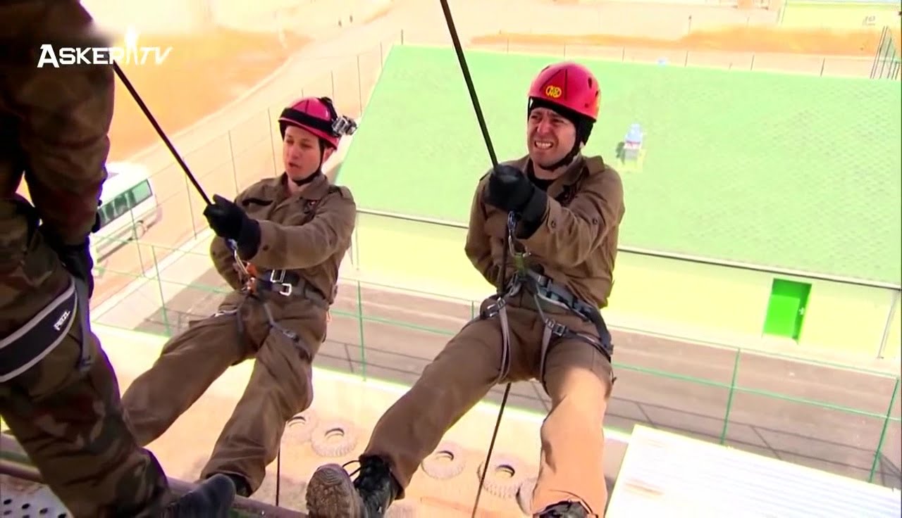 3010_polis-ozel-harekat-kursu-helikopter-simulator-inis-egitimi