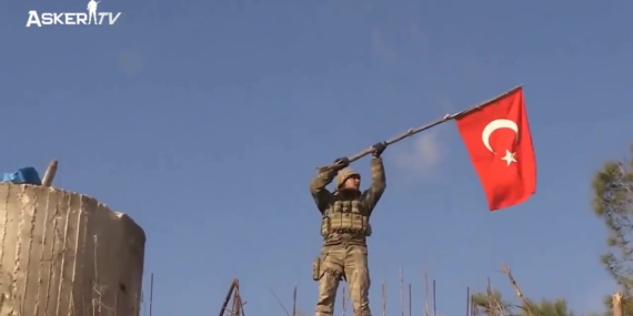 Burseya Dağı’na Türk bayrağını dikildi!