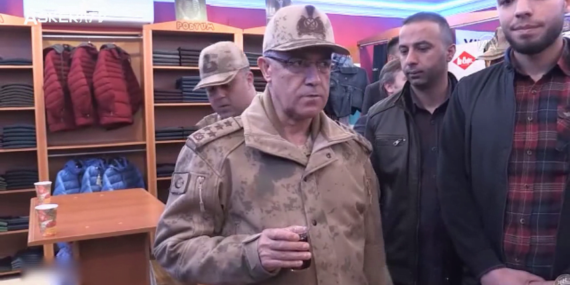 Jandarma Genel Komutanı eski habercisiyle karşılaşırsa