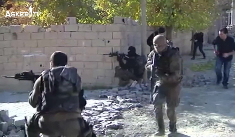 SAS Komandoları Nusaybin Sokaklarında (Hendek Operasyonları)