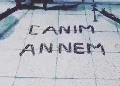 Mermilerle Canım ANAM yazmak ) (Askerde yazmayan var mı)