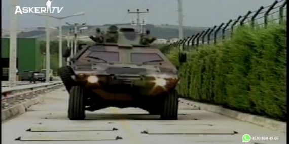 Otokar Cobra Hafif Zırhlı Tekerlekli Araç ve Amfibik Versiyon Teknik Özelliklerle Tanıtım