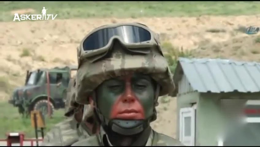 tsknin-kadin-askerleri-ve-egitimleri