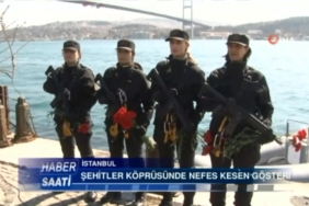 15-temmuz-koprusunde-kadin-komandolarin-gosterisi