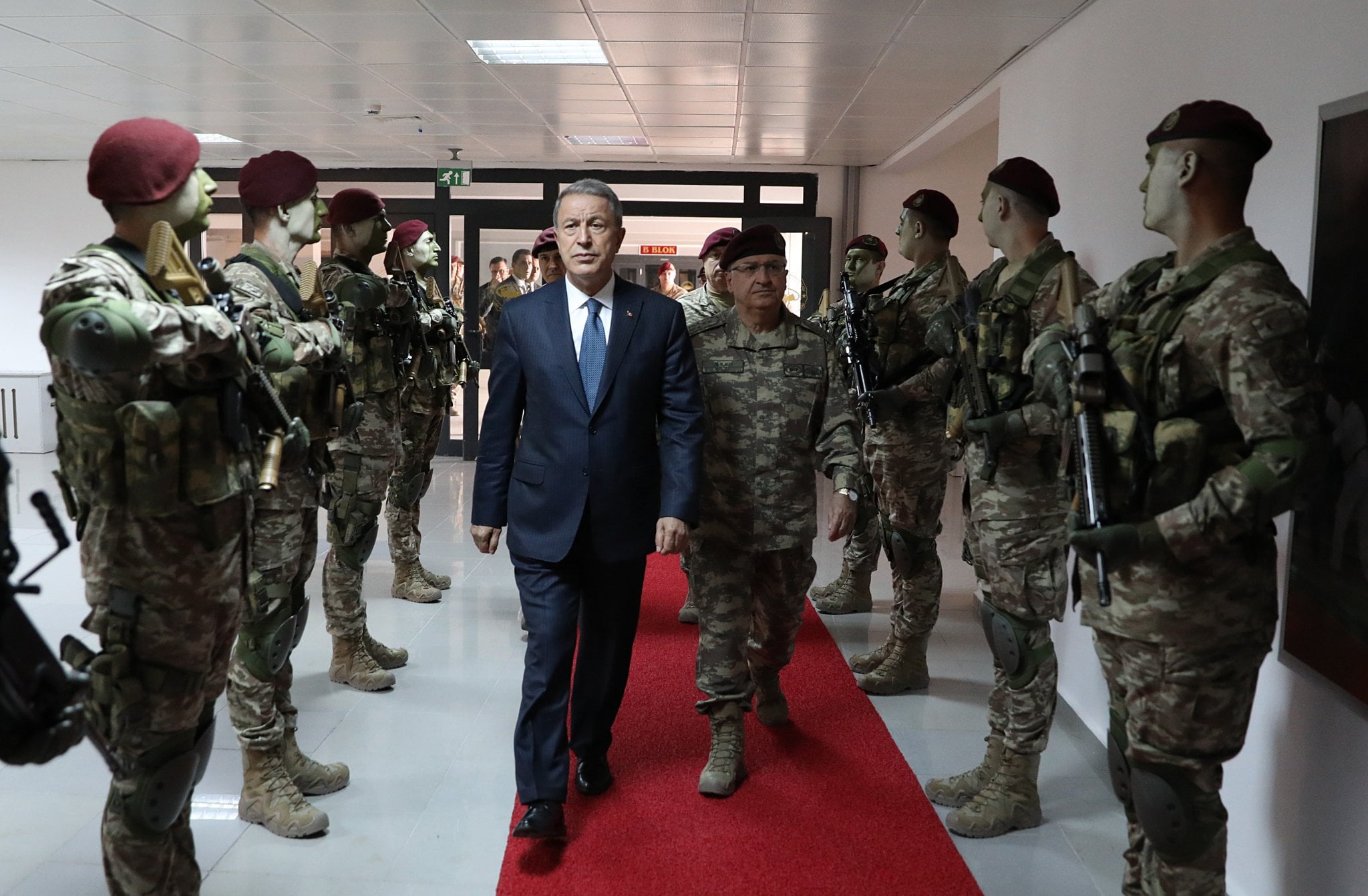ozel-kuvvetler-ihtisas-kursunu-bitirenler-bordo-bere-takmaya-hak-kazandi (6)