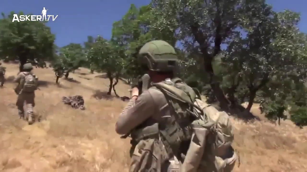 pence-harekatindaki-komandolarin-goruntuleri