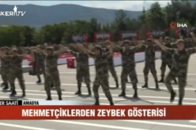 mehmetciklerden-zeybek-gosterisi