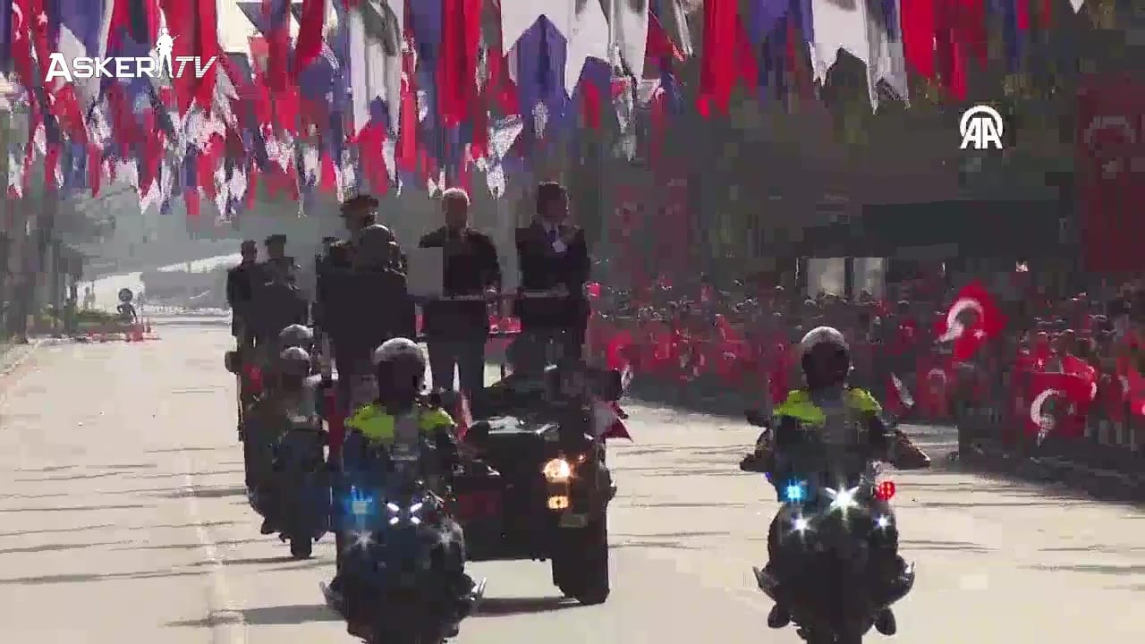 29-ekim-cumhuriyet-bayrami-kutlama-toreni-ve-toren-gecisi-istanbul-2024