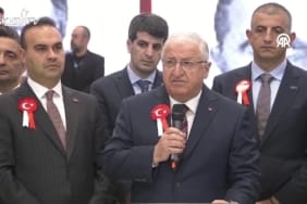 yasar-guler-saha-expo-uluslararasi-savunma-ve-uzay-sanayi-fuarindaki-tusas-standinda