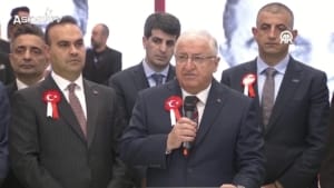 yasar-guler-saha-expo-uluslararasi-savunma-ve-uzay-sanayi-fuarindaki-tusas-standinda