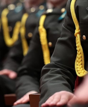 askeri-egitim-ve-subaylikta-yeni-duzenlemeler-tazminat-artisi-ve-suistimaller