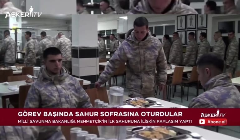 Mehmetçik’in Sahur Bereketi: Vatan İçin Dualar ve Görev Bilinci
