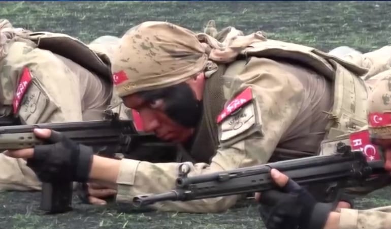 JANDARMA KOMANDOLAR EĞİTİMLERİNİ TAMAMLADI