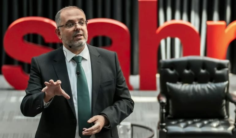 Türk Milletinin Tarihi Direnci ve Kızıl Elma Hedefi: Prof. Dr. Erhan Afyoncu ile Bir Söyleşi