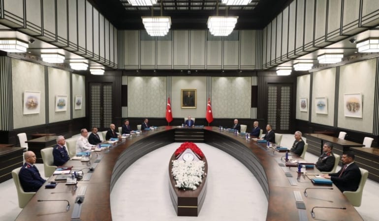 turk-silahli-kuvvetleri-komuta-kademesinde-onemli-degisiklikler-yas-2025-kararlari