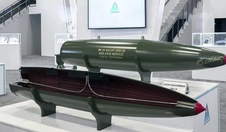 Türkiye’nin Yeni Süper Bombası Gazap: IDEF 2025’te Tanıtıldı