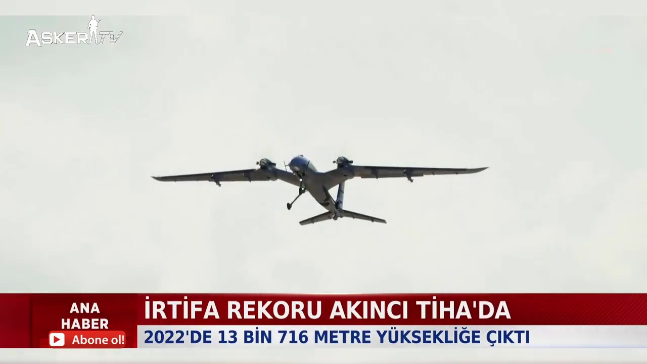 gokyuzunde-yeni-kabiliyet-bayraktar-akinci-roketsan-uretimi-eren-ile-hava-hedefini-vurdu