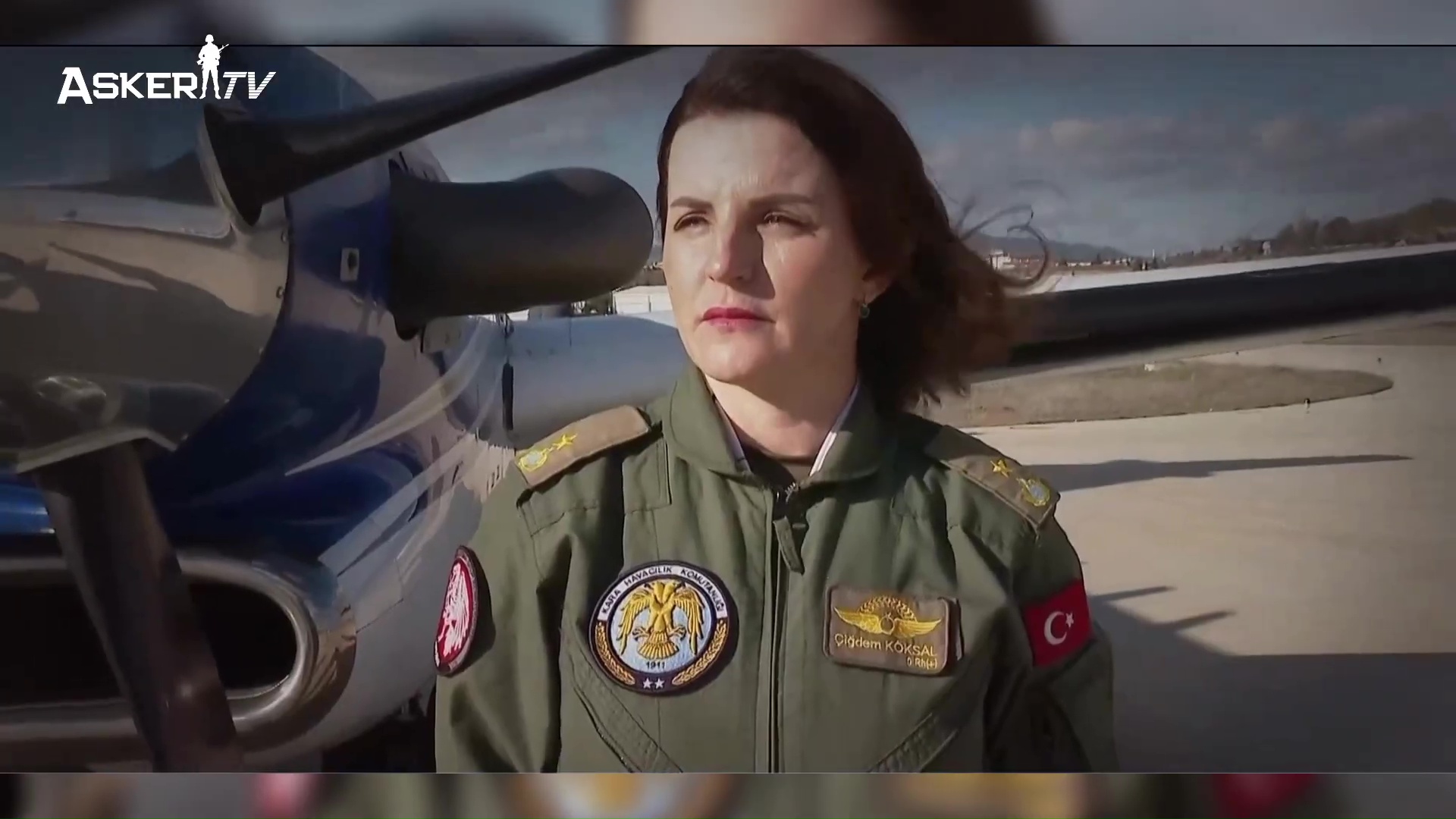 kara-pilot-binbasi-cigdem-koksalin-hikayesi-gokyuzunde-gorev-yerde-sorumluluk-her-aninda-gurur