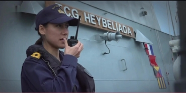 tcg-heybeliadada-gorev-yapan-kadin-subay-bu-uniformayi-tasimak-gurur-sorumluluk-ve-vatan-sevgisi-demek