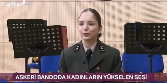 Üniforma İçinde Sanat: Askeri Bandoda Kadınların Yeni Dönemi