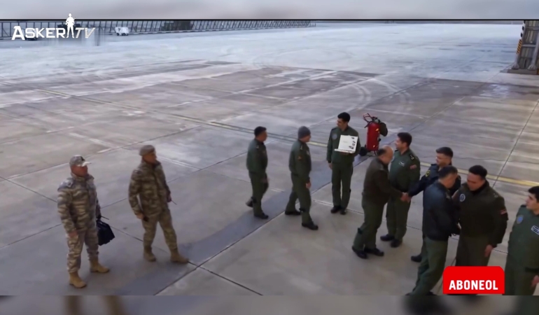 gokyuzunde-bayram-nobeti-baris-kartali-gorev-basinda