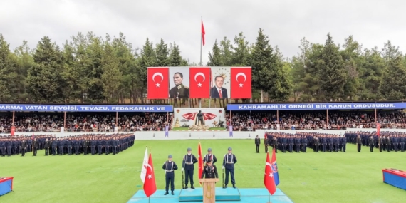 Jandarma birliklerinde acemi erler yemin törenlerini gerçekleştirdi